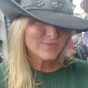 Meet your Posher, Wendy